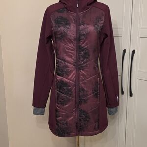 Mondetta Women's Maroon and Black Puffer Jacket